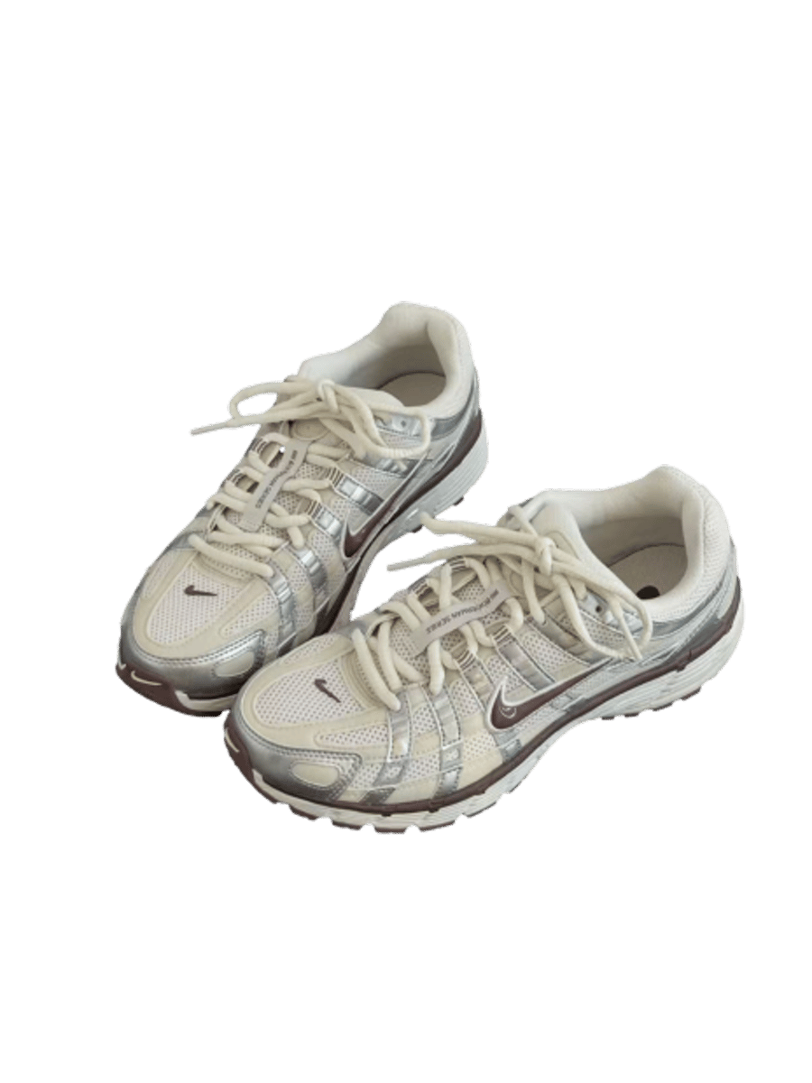 The sneakers cut out by Clipping Magic, shown at the 464 by 538 size the free download returned