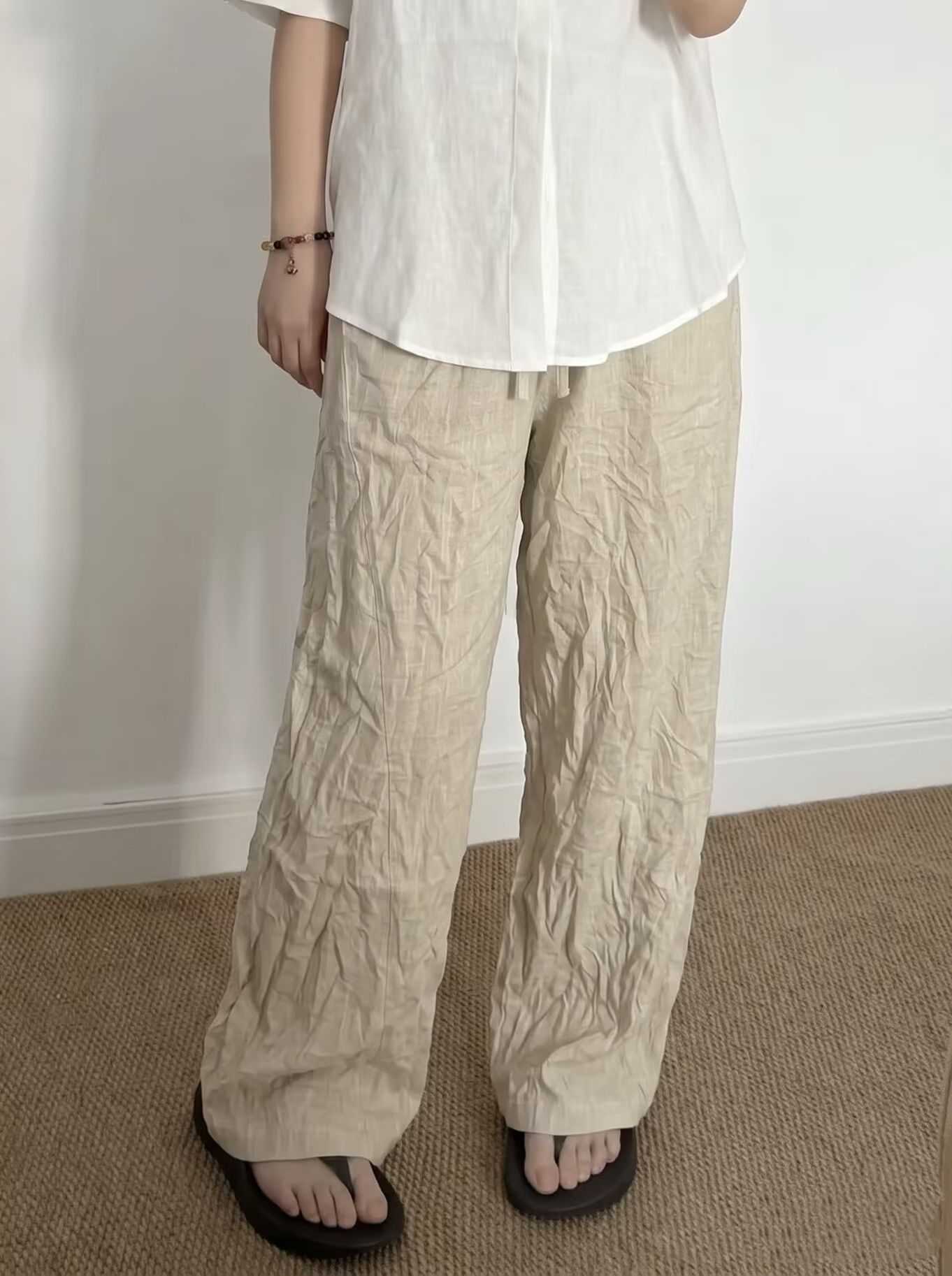 Trousers on a model before wrinkle editing