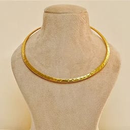 Try Snappyit to generate jewelry try-on photos