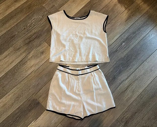 Wrinkled clothing photo