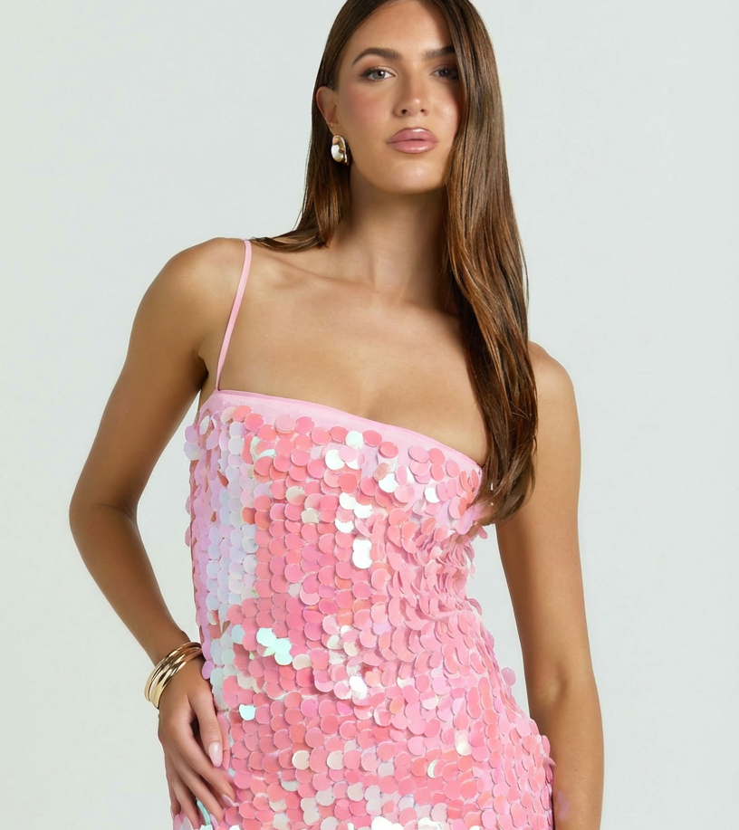 Change Clothes in a Selfie With AI: Clothes Changer and Outfit Try-On Guide