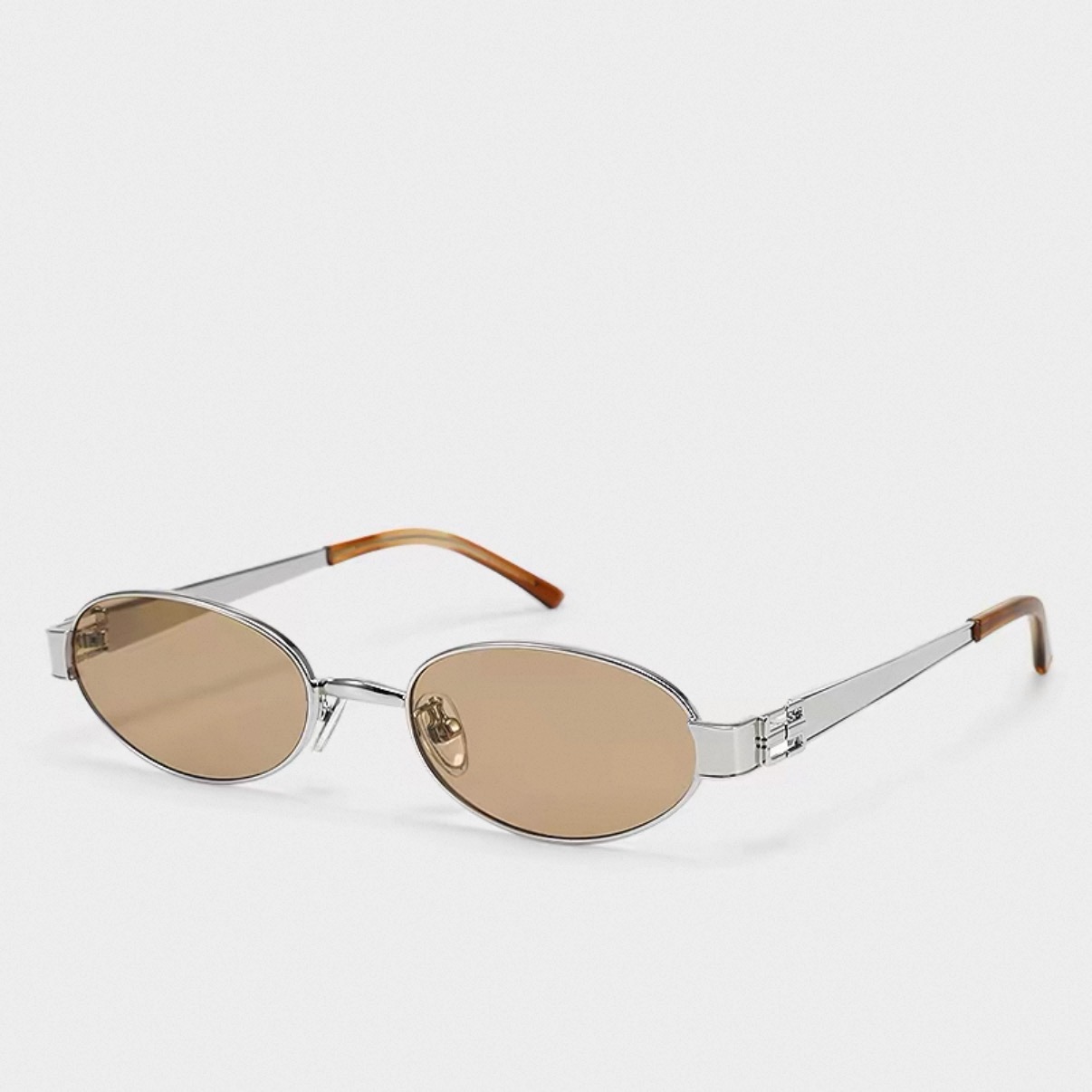 Source photo of silver oval sunglasses