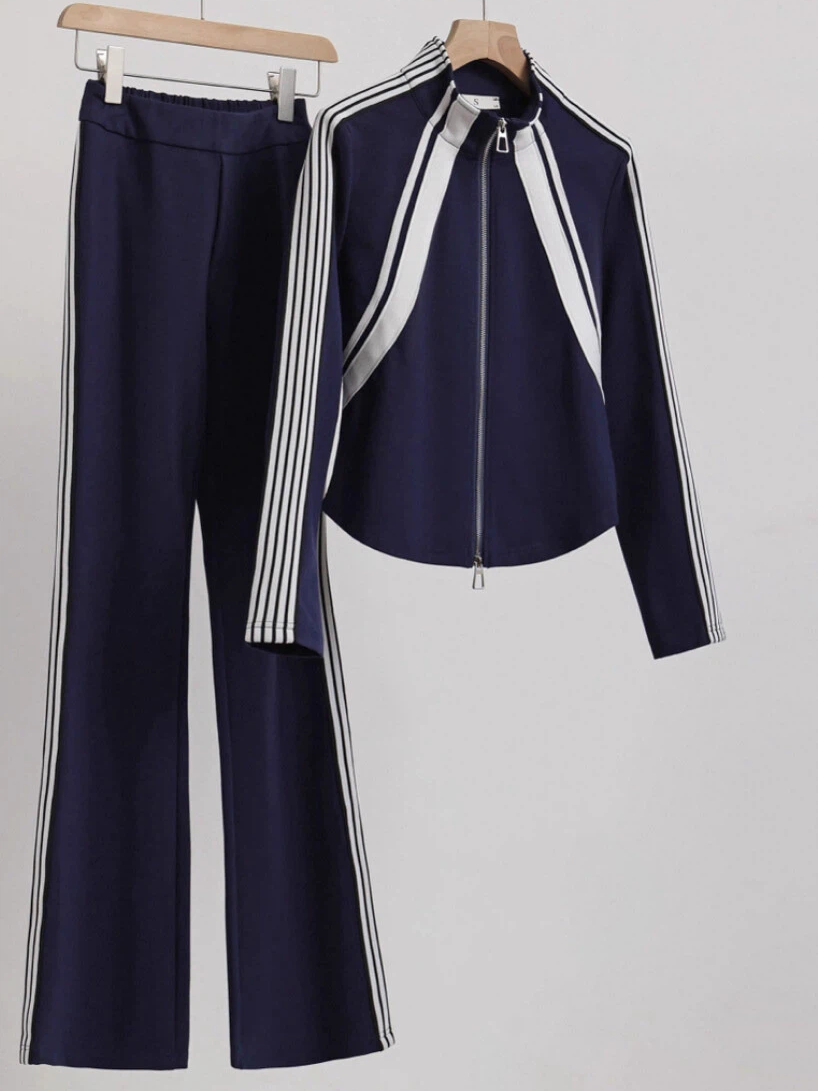 Navy matching set source photo