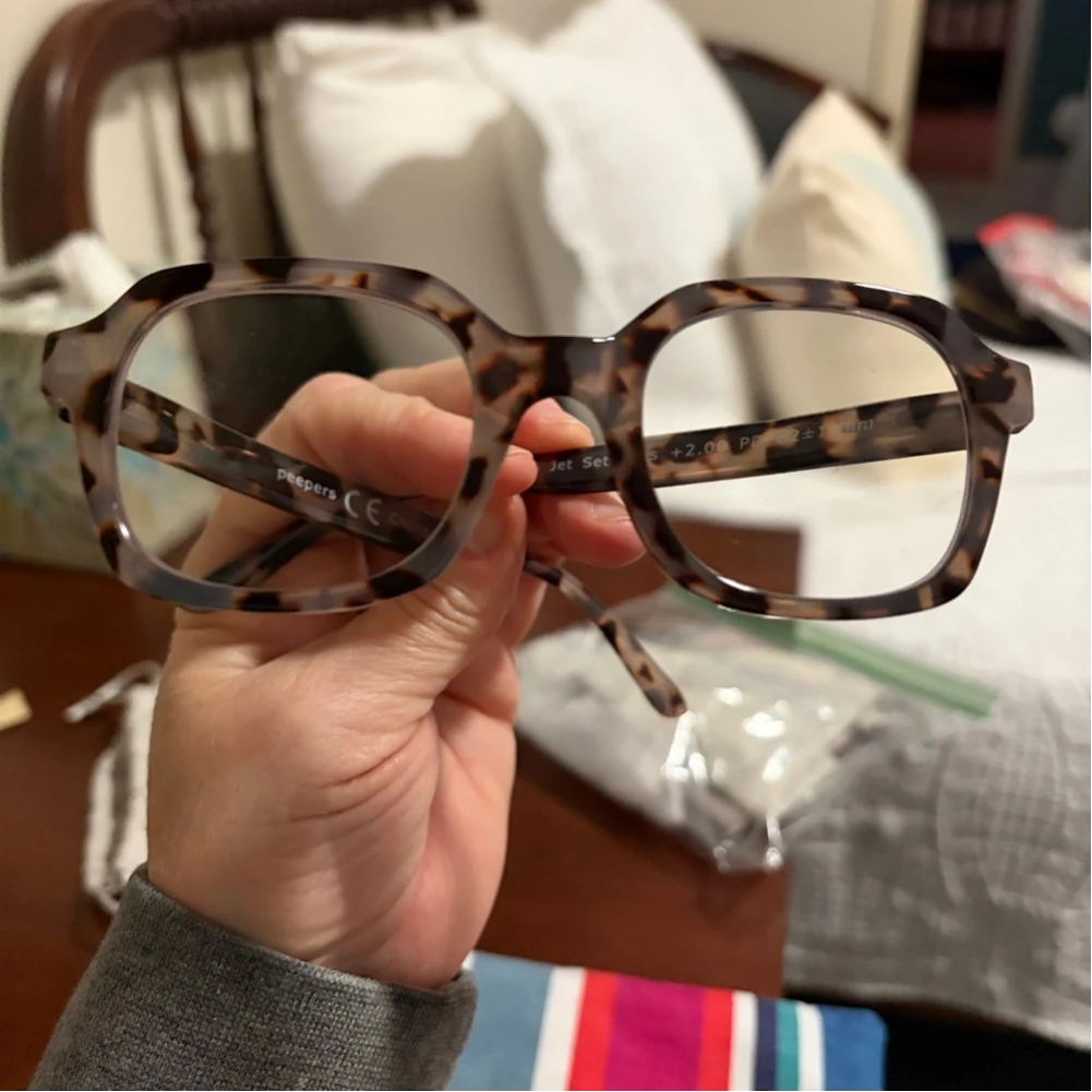 Remove objects from product photos — reference 1