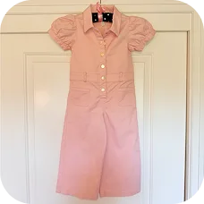AI flat lay generator for fashion garments with clean, professional visuals